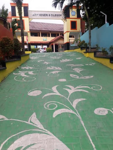 gerbang sekolah